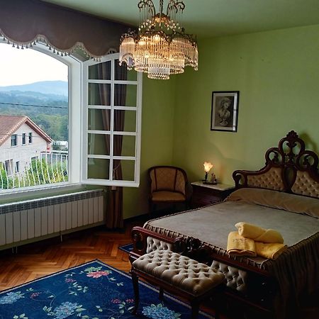 A Casa De Abelleira Ponteareas Bed & Breakfast Exterior photo